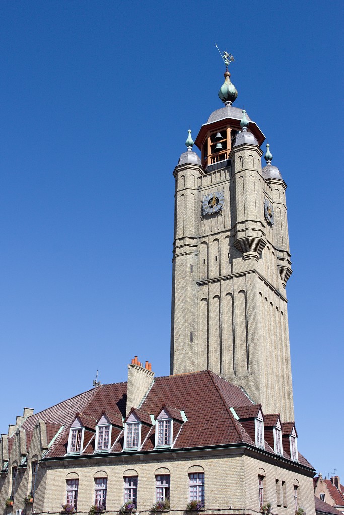 Sint-Winoksbergen Bergen Bergues Duinkerken frankrijk france vestingstad departement du Nord Winoksbergen hdr picardie Piektorre tour Pointue